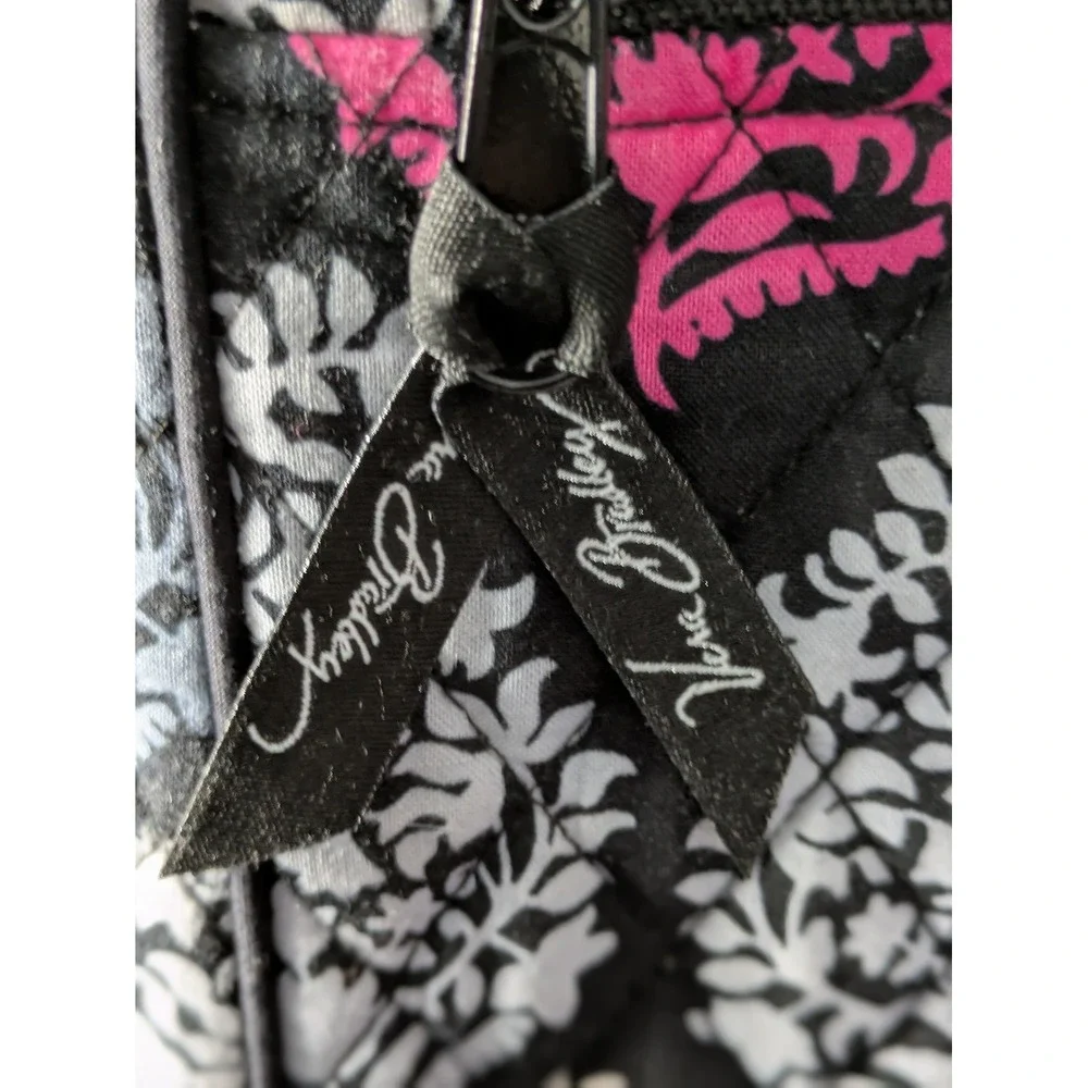 Vera Bradley Quilted Messenger Laptop Bag Pink Gray Black Floral 15x12x4